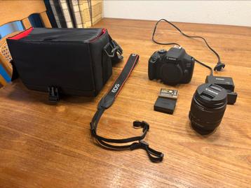Canon camera 2000D + extra’s beschikbaar voor biedingen
