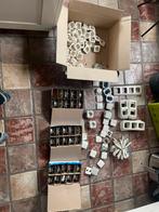 Electra: Bush jager. Stopcontacten, schakelaars, afdekplaten, Ophalen, Nieuw, Stopcontact