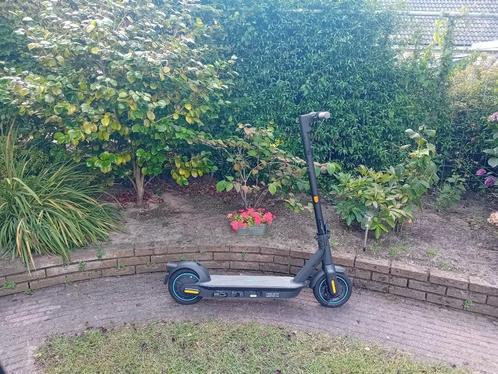 Ninibot segway g30 II 2, Fietsen en Brommers, Steps, Zo goed als nieuw, Elektrische step (E-scooter), Ophalen