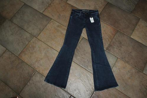 Denham Farrah super flare jeans met zijstreep mt XS ZGAN, Kleding | Dames, Spijkerbroeken en Jeans, Zo goed als nieuw, W27 (confectie 34) of kleiner