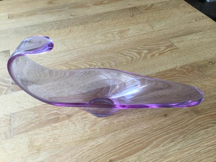 Roze schaal, soms blauwe gloed, Murano., Antiek en Kunst, Antiek | Glas en Kristal, Ophalen of Verzenden