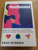 Momfluenced Boek, Ophalen of Verzenden, Beta, Zo goed als nieuw