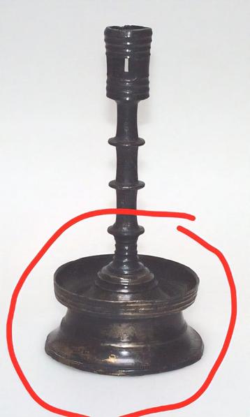 GEZOCHT: voet knopen kandelaar beschikbaar voor biedingen