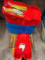 Veel sleeen op voorraad nieuw. Slee met rem en touw, Ophalen, Rem, Nieuw, Kunststof