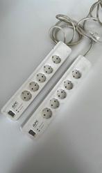 Set van 2 stekkerdozen met overspanningsbeveiliging, Ophalen of Verzenden, Gebruikt, Stopcontact