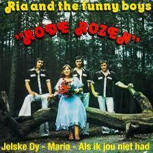 Gezocht: lp van ria and the funny boys rode rozen beschikbaar voor biedingen