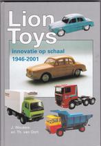 catalogus lion toy's inovatie op schaal 1946-2001, Ophalen of Verzenden, Zo goed als nieuw