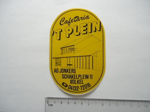 sticker oud Volkel T PLEIN cafe cafetaria ad jonkers retro, Verzamelen, Stickers, Zo goed als nieuw, Bedrijf of Vereniging, Verzenden