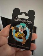 Cast Member pin mad hatter LE Disneyland Paris, Verzamelen, Disney, Ophalen of Verzenden, Overige figuren, Nieuw, Beeldje of Figuurtje