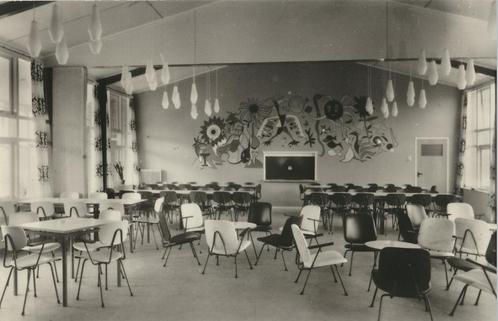 Aardenburg - Van Eeghen Huis [KRST005-7158, Verzamelen, Ansichtkaarten | Nederland, Ongelopen, Zeeland, 1960 tot 1980, Verzenden