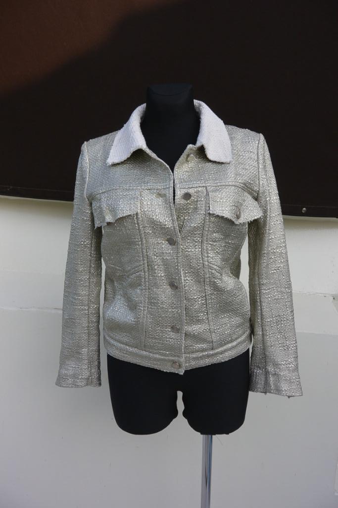 Hos Intropia jasje bikerjack 40 champagne kleur, Kleding | Dames, Jassen | Zomer, Gedragen, Maat 38/40 (M), Overige kleuren, Ophalen of Verzenden