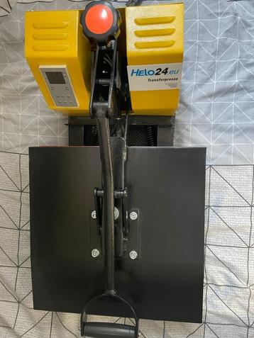 Professionele Transferpers 38x38 cm beschikbaar voor biedingen
