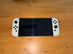 Nintendo Switch OLED, Spelcomputers en Games, Spelcomputers | Nintendo Switch, Met 2 controllers, Zo goed als nieuw, Met harde schijf