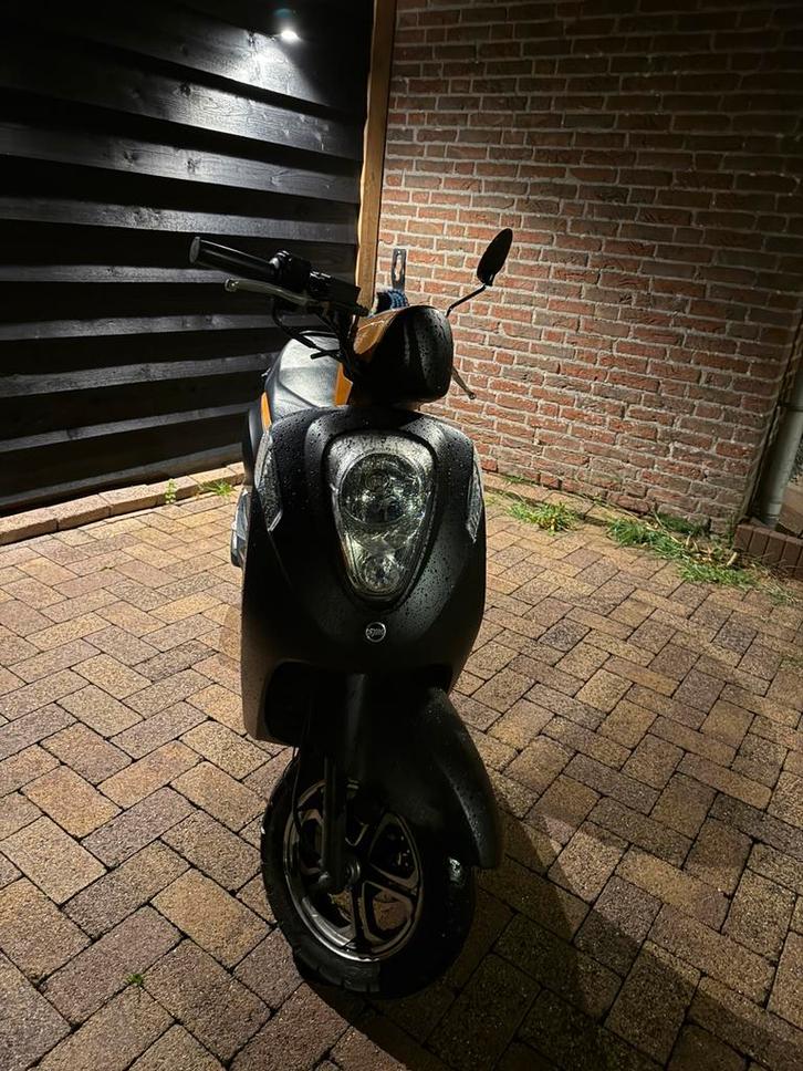 Sym mio50i, Fietsen en Brommers, Scooters | SYM, Gebruikt, Mio, Maximaal 45 km/u, Benzine, Ophalen of Verzenden
