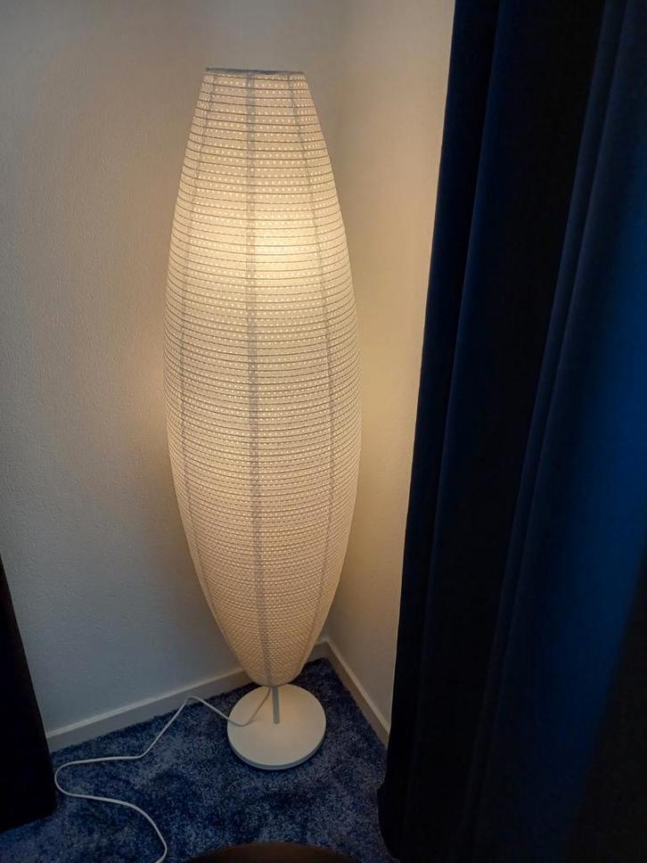 Mooie staande lamp en hanglamp, Huis en Inrichting, Lampen | Vloerlampen, Zo goed als nieuw, 100 tot 150 cm, Kunststof, Ophalen