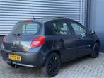 Renault Clio 1.2-16V Expression TREKHAAK // ELEKTR. SCHUIFDA, Voorwielaandrijving, Gebruikt, Zwart, 4 cilinders