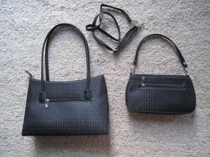 DAMESTASSEN 2 stuks zwart nieuw zie beschrijving 32x22 cm, Sieraden, Tassen en Uiterlijk, Tassen | Damestassen, Nieuw, Handtas