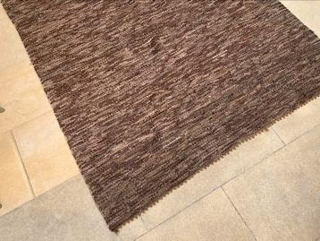 Leer geweven vloerkleed chocolade bruin 160 x 230 cm beschikbaar voor biedingen