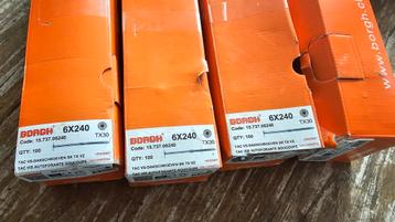 VS Dakschroeven  6x240 TX30 4 dozen á100/ doos beschikbaar voor biedingen