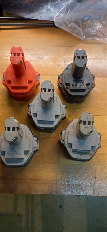 5x Accu's 14,5V 2.8Ah - Gebruikt beschikbaar voor biedingen