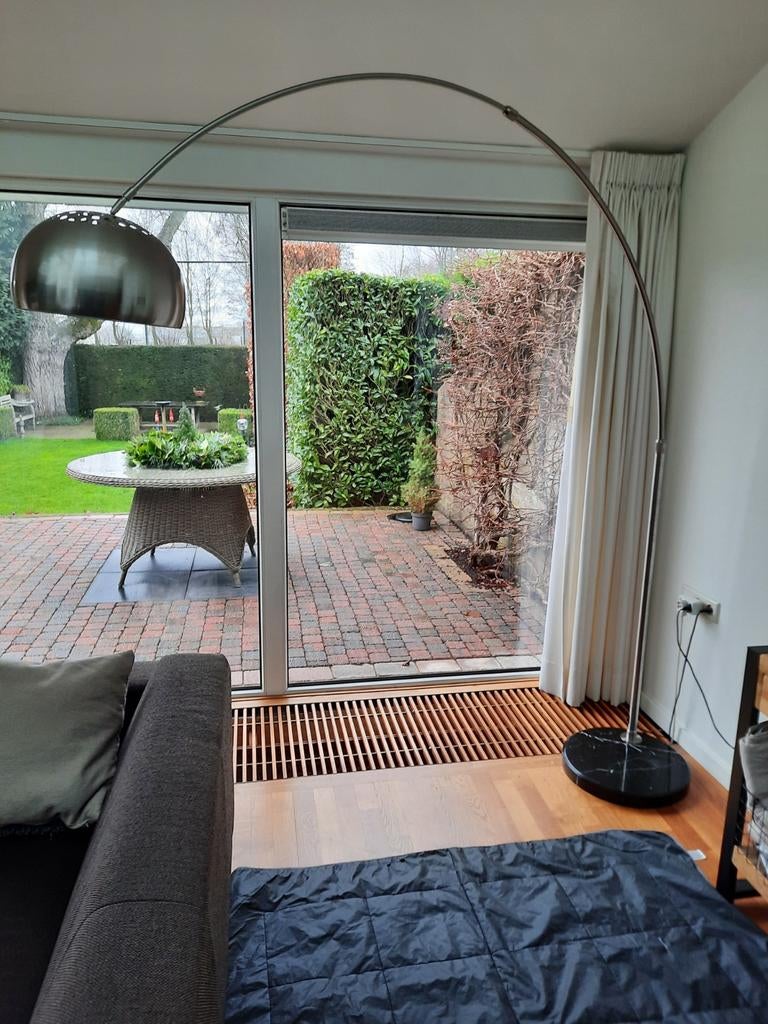 Booglamp rvs look marmeren voet, Huis en Inrichting, Ophalen, Zo goed als nieuw, 150 tot 200 cm
