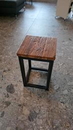 Sidetable / Plantentafel - TeakHout en Metaal, Minder dan 55 cm, Gebruikt, Vierkant, Industrieel