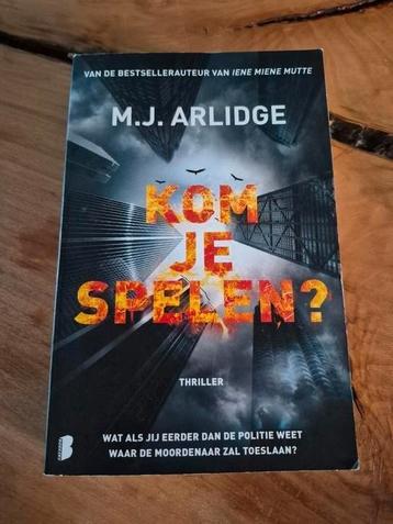 Mj Arlidge kom je spelen beschikbaar voor biedingen