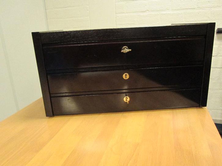 juwelen kastje, Sieraden, Tassen en Uiterlijk, Koffers, Zo goed als nieuw, Overige materialen, 60 tot 70 cm, 35 tot 45 cm, Slot