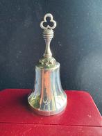 Klein zilver tafelbelletje., Antiek en Kunst, Ophalen of Verzenden, Zilver