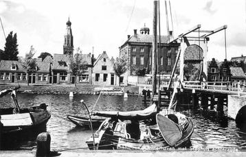 (388-464-053) Enkhuizen Oosterhaven beschikbaar voor biedingen