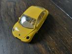 Burago VW New Beatle geel, Hobby en Vrije tijd, Modelauto's | 1:43, Ophalen, Zo goed als nieuw, Auto, Overige merken