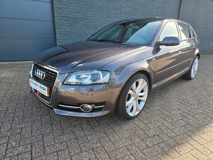 Audi A3 1.2 Tfsi S-Line77KW Sportback 2011 Grijs zeer netjes, Auto's, Audi, Bedrijf, A3, ABS, Airbags, Airconditioning, Bluetooth