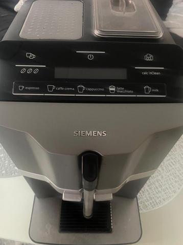 Siemens EQ.300 TI303203RW Volautomatische Espressomachine beschikbaar voor biedingen