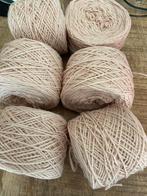 Soft dikke acryl garen licht roze kleur 740 gr, Hobby en Vrije tijd, Breien en Haken, Ophalen of Verzenden, Nieuw, Breien of Haken