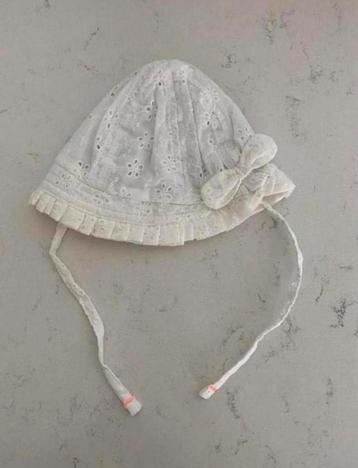 HEMA zonnehoedje wit maat 0-4 maanden | babykleding meisje beschikbaar voor biedingen