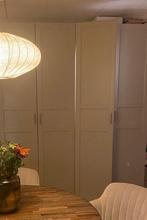 Enkele Paxkast IKEA met beige deur 236cm hoog, Huis en Inrichting, Kasten | Kledingkasten, Ophalen, Met deur(en), Overige materialen