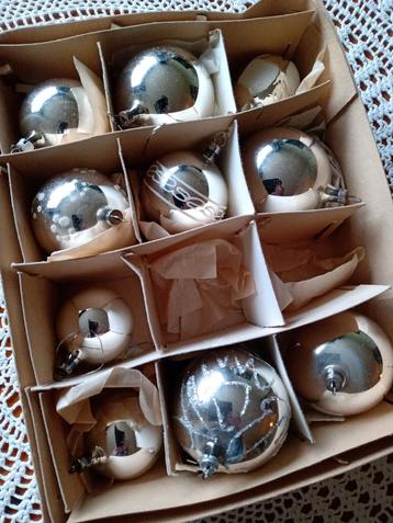 10 Oude kerstballen  beschikbaar voor biedingen