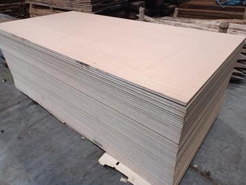 Multiplex  18mm platen ( like hardwood  ) beschikbaar voor biedingen