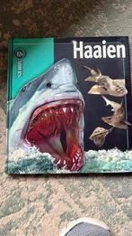 Haaien, mooi boek over haaien., Ophalen of Verzenden, Zo goed als nieuw