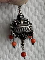 Grote zilveren Boho stijl hanger met 5 bloedkoralen, Overige voorstellingen, Nieuw, Ophalen of Verzenden, Zilver