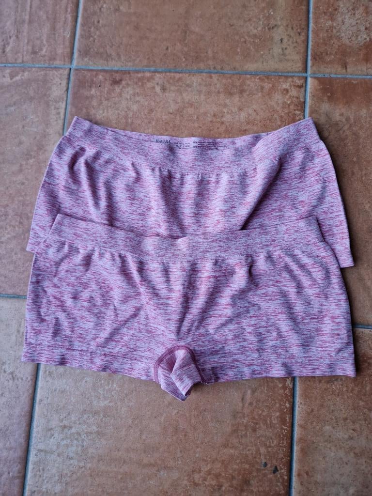 2 broekjes rood/wit van Esmara maat 44/46, Kleding | Dames, Ondergoed en Lingerie, Esmara, Ophalen of Verzenden, Rood, Slip