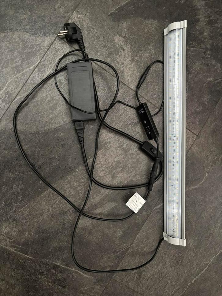 AQALANTIS EASY LED RGBW ULTRA 98, Dieren en Toebehoren, Vissen | Aquaria en Toebehoren, Zo goed als nieuw, Verlichting of Verwarming