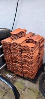 Stapel vhv dakpannen, Doe-het-zelf en Verbouw, Dakpannen en Dakbedekking, Ophalen, Steen of Klei, Dakpannen