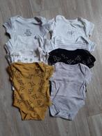 8 unisex rompers korte mouw met leuke print (0-3 maanden), Ophalen of Verzenden, Jongetje of Meisje, Zo goed als nieuw, Nacht- of Onderkleding