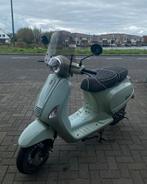 Riva Scooter licht groen, Fietsen en Brommers, Snorfietsen en Snorscooters, Ophalen, Gebruikt, Benzine, Overige merken