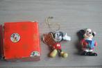 2 x oud walt Disney Mickey Mouse kerst beeldje / ornament, Verzenden, Mickey Mouse, Zo goed als nieuw, Beeldje of Figuurtje