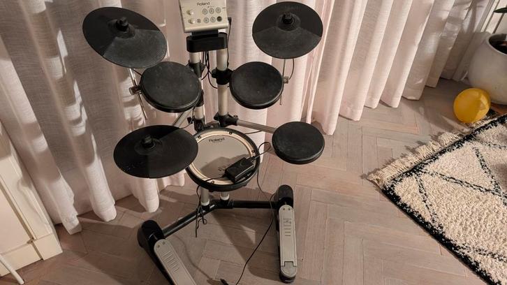 Roland HD-1 V-drums electronisch drumstel, Muziek en Instrumenten, Drumstellen en Slagwerk, Gebruikt, Roland, Elektronisch, Ophalen