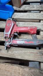 Tackers, Doe-het-zelf en Verbouw, Gereedschap | Handgereedschap, Ophalen, Gebruikt