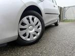 Toyota Yaris 1.5 Hybrid Aspiration dealer onderhouden!, Auto's, Gebruikt, 4 cilinders, 49 €/maand, Origineel Nederlands