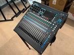 Allen & Heath QU-16 digitaal mengpaneel mixer incl. stofhoes, Muziek en Instrumenten, Mengpanelen, Ophalen of Verzenden, Zo goed als nieuw